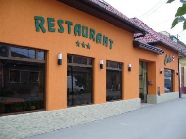 cazare Restaurant Cola poza