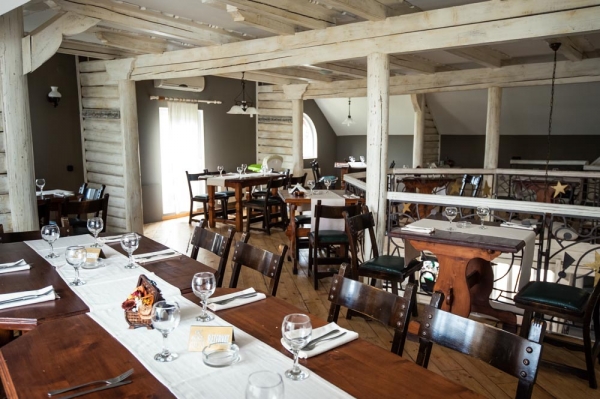 cazare Restaurant Tusa poza