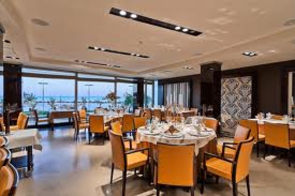 cazare Restaurant Akolade poza