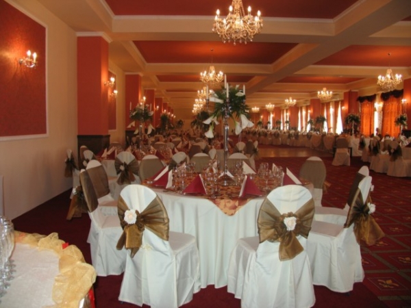 cazare Restaurant Tiver poza