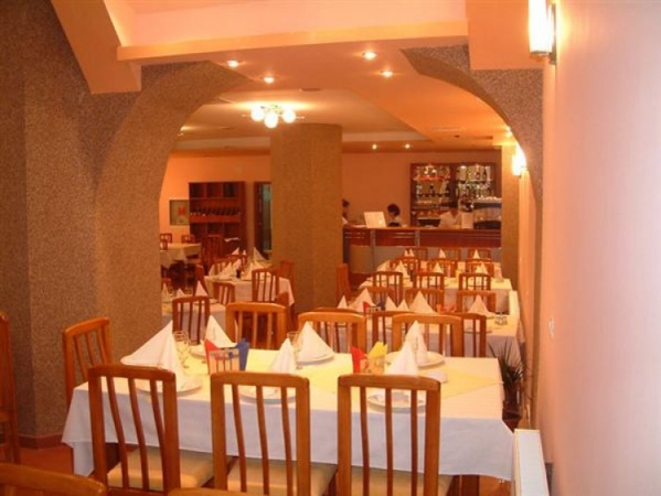 cazare Restaurant Vera poza