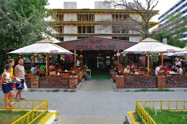 cazare Restaurant Baf Grill House poza