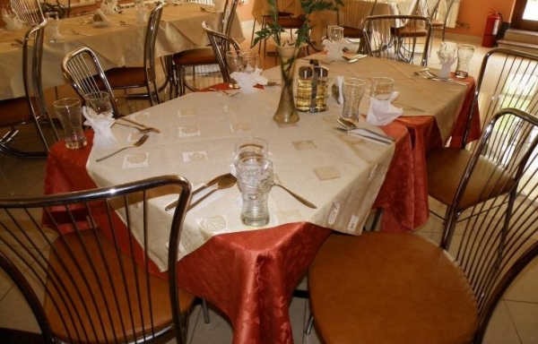 cazare Restaurant Philoxenia poza