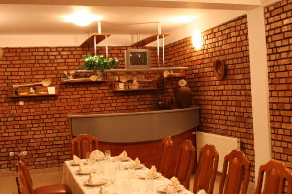 cazare Restaurant Pierre poza