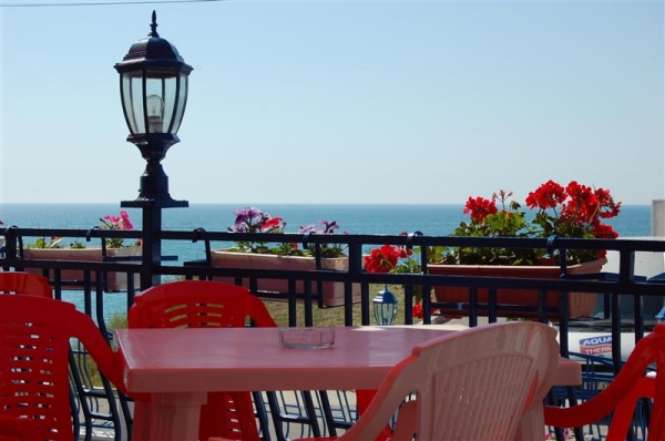 cazare Restaurant Pierre poza