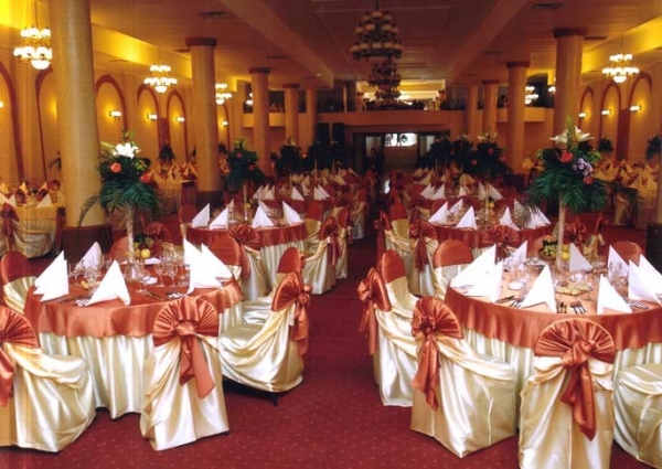 cazare Restaurant Colonadelor poza