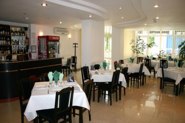 cazare Restaurant Dali poza