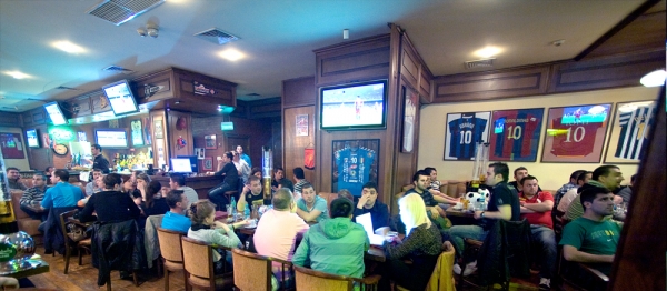 cazare Restaurant Champs poza