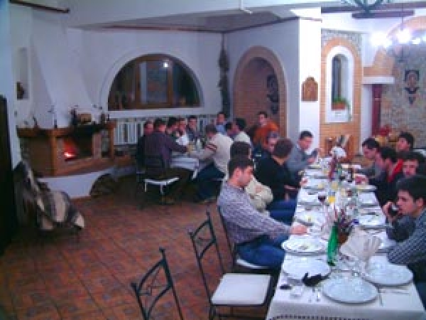 cazare Restaurant McPietroasa poza