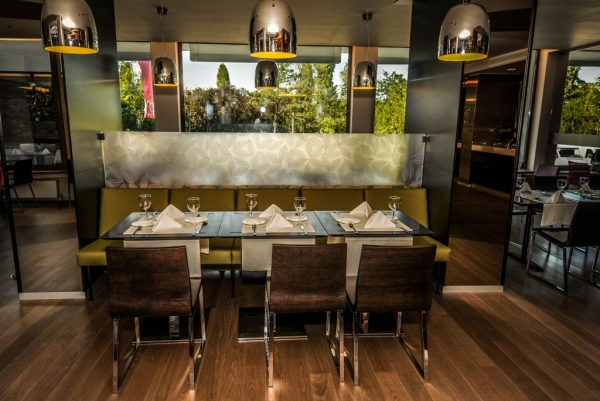 cazare Restaurant Red Pepper poza