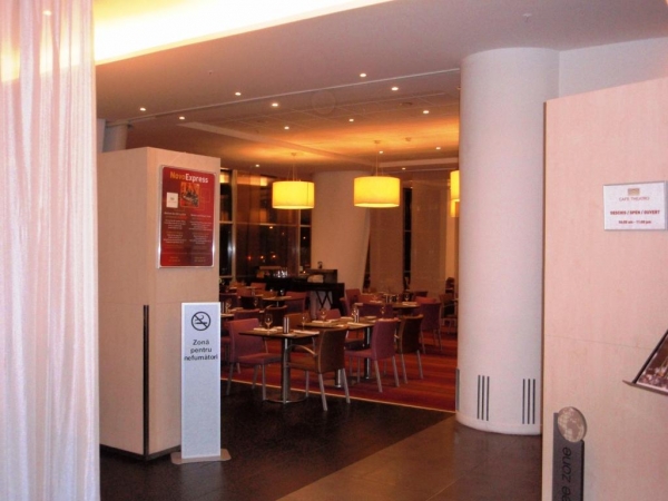 cazare Restaurant Cafe Theatro poza
