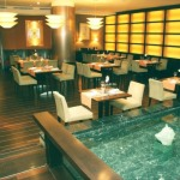 cazare Restaurant Avalon poza