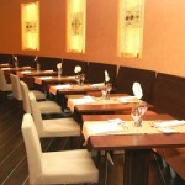 cazare Restaurant Avalon poza