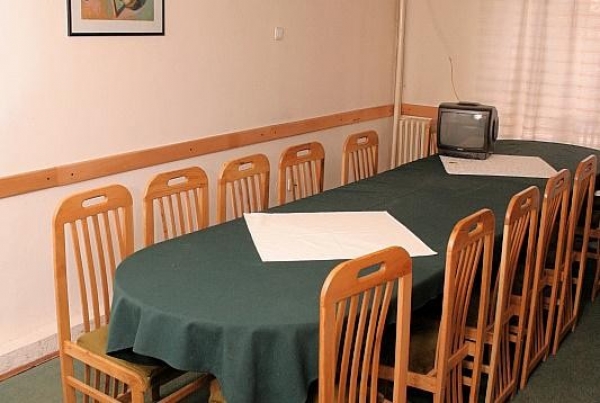 cazare Restaurant Merkur poza