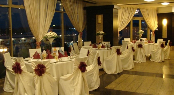 cazare Restaurant Esplanada poza