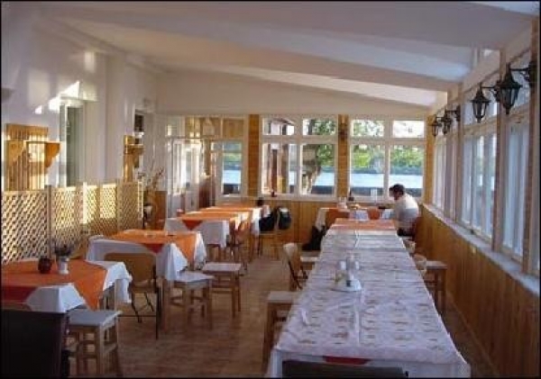 cazare Restaurant Delia poza
