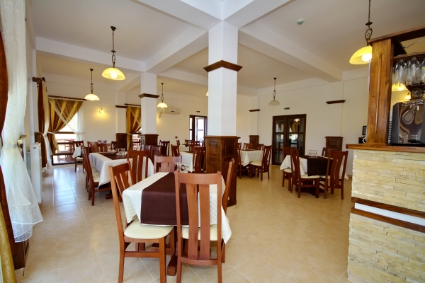 cazare Restaurant Delta Dunarii poza