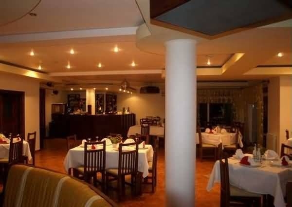 cazare Restaurant Wells poza