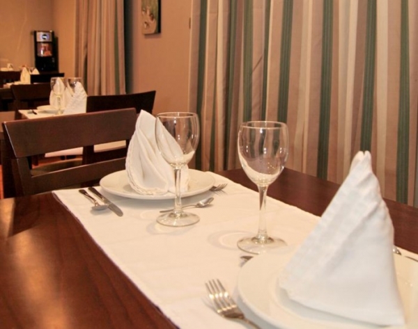 cazare Restaurant Ultima Frontiera poza