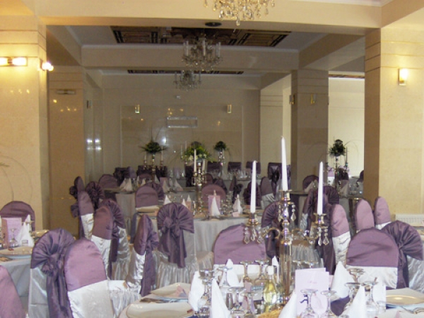 cazare Restaurant Hotel President poza