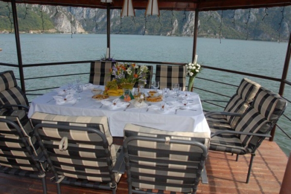 cazare Restaurant Melba poza