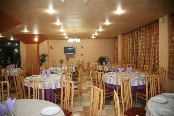 cazare Restaurant Maryo & Ema poza