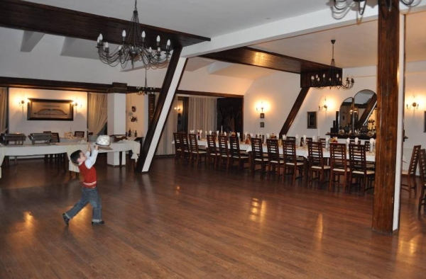 cazare Restaurant Hanul Voievozilor poza