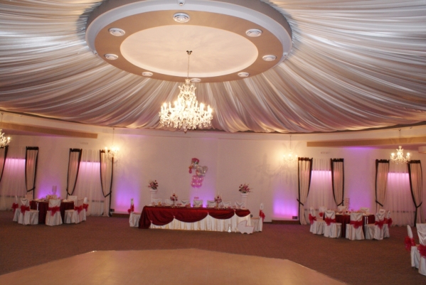 cazare Restaurant Capitol poza