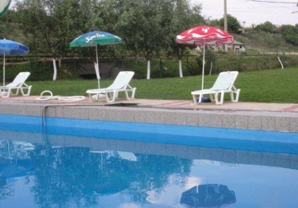 cazare Restaurant Sucidava poza