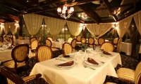 cazare Restaurant Classic Inn poza