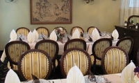 cazare Restaurant Classic Inn poza