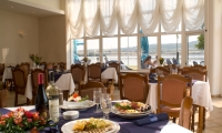 cazare Restaurant Continental Portile De Fier poza