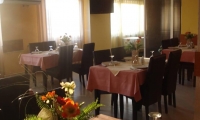 cazare Restaurant Seneca poza