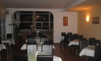 cazare Restaurant  Criss poza
